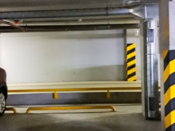 Оренда паркомісця БЦ  Seven-G