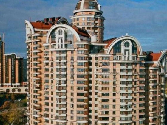 Старонаводницька 6Б Царський Печерск 170квм Київ