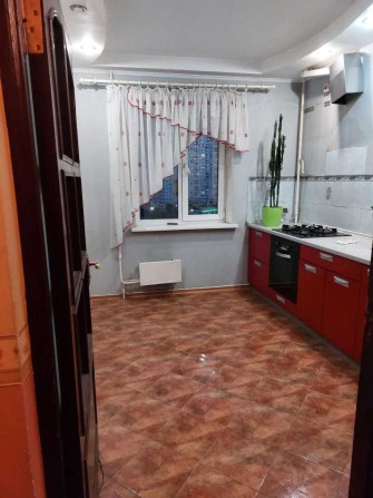 Продаж 3-к квартири 71,6 м2 м.Київ, вул.Милославська, 35  64500 $ - фото 1