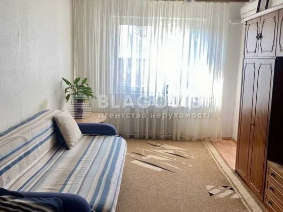 Продаж 3-к квартири вул. Поліська,15а  буд.2006р Дарницький Киев