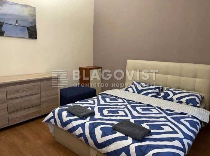 Продаж 3 кім Печерський центр, Палац спорту, вул В Васильківська 43/16 - фото 1