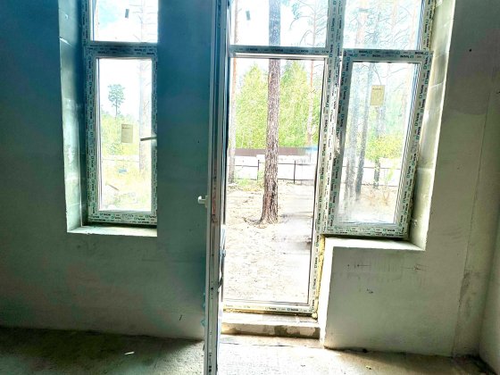 Готова Квартира з власним двориком Метро Лісова ТЕРМІНОВО Киев