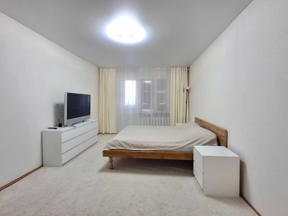 Продаж 3 кім. кв. вул. Новаторів,22В Київ