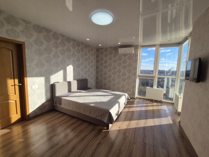 Без% 1к квартира з ремонтом біля метро Чернігівська, Поправки 4/39а - фото 1