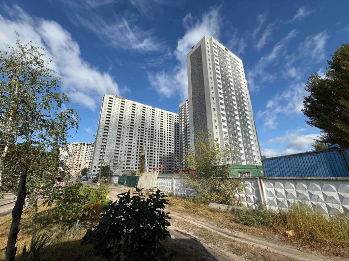 Бомбезна 1-к, 60.99 м², кухня 18 м²! Є-Оселя, Є-ремонт. Без комісії! - фото 1