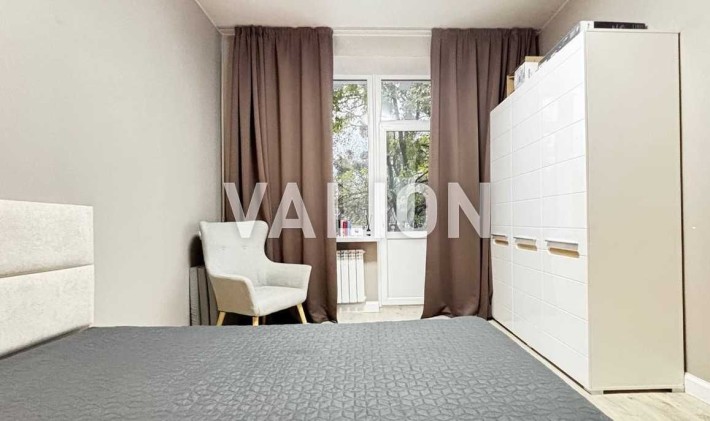 Продаж 1к квартири без% Печерський р-н, вул. Дорошенка (Чигоріна) 16. - фото 1