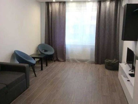 Продаж 1-кімнатної квартири з ремонтом у ЖК Амурський Київ