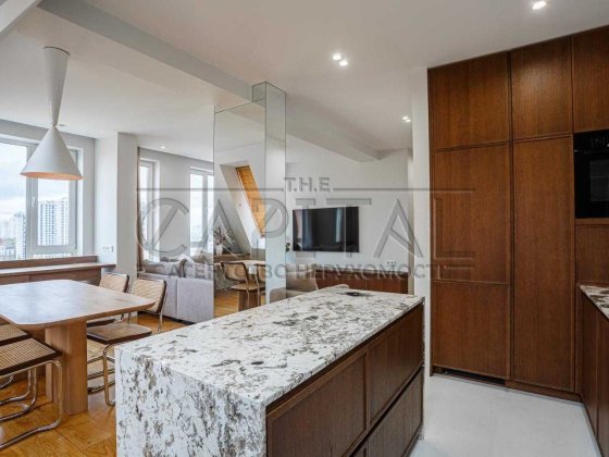 Продаж сучасної 3к квартири 77 м² в ЖК Comfort Town Регенераторна, 4 Киев