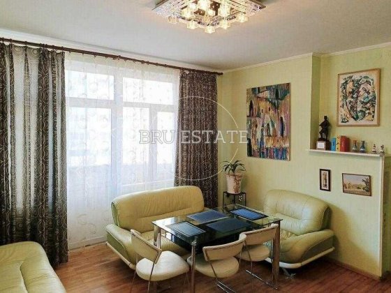 Продаж 3к Антоновича Палац Україна Центр Дизайнерський ремонт Київ