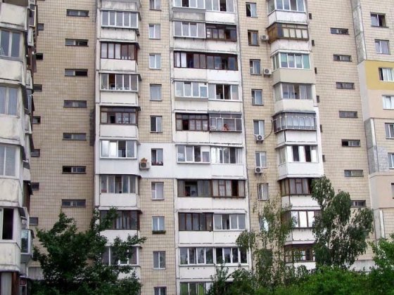 Продам 2 кім кв вул Драгоманова5 Київ
