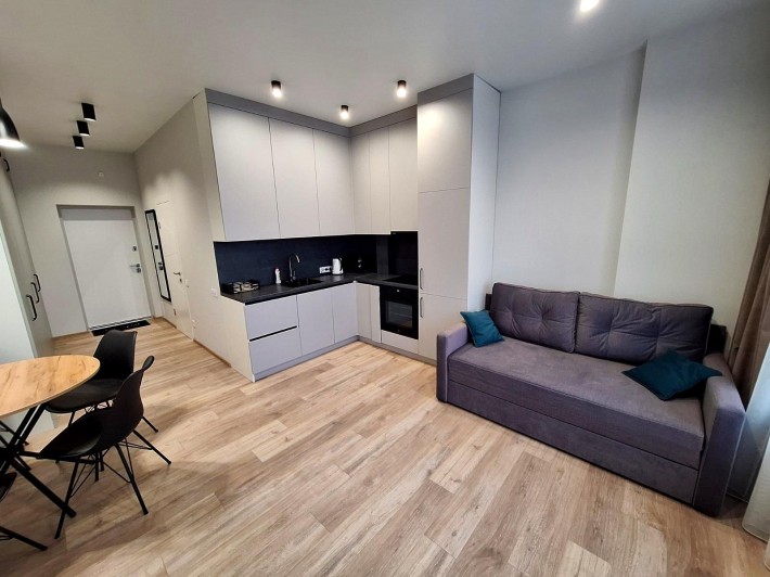 Затишна 1-кімнатна квартира ЖК Рів'єра - фото 1