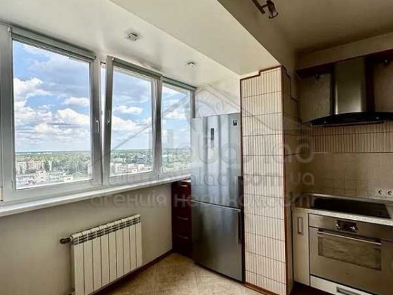 3-ком видовая квартира 80м2, Деснянский р-н, Лесной Массив Киев