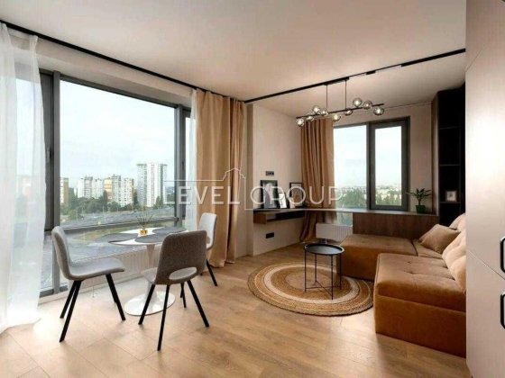 Продаж 1-к квартири 46м2 з панорамними вікнами, ЖК Метрополіс Київ