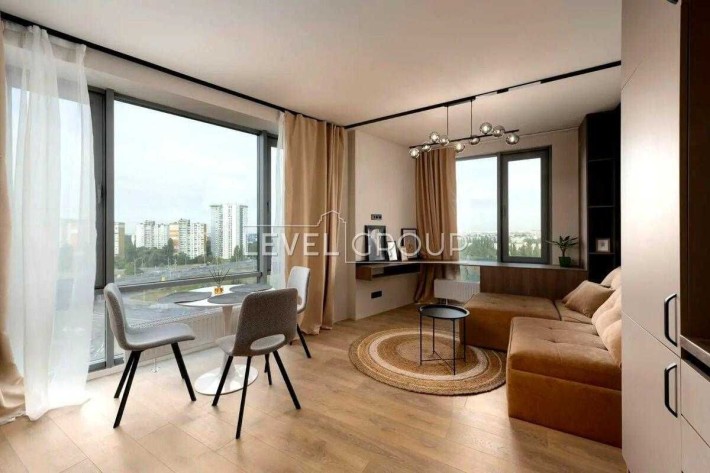 Продаж 1-к квартири 46м2 з панорамними вікнами, ЖК Метрополіс - фото 1