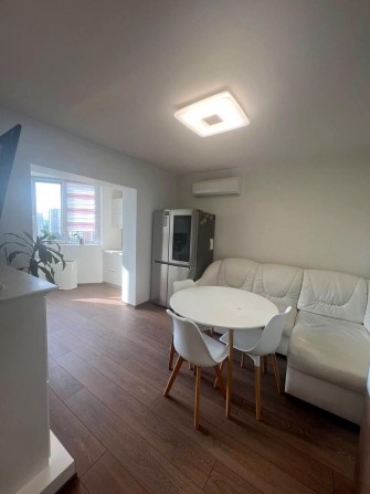 Затишна 3-кімнатна квартира вул. вул. Драгоманова - фото 1