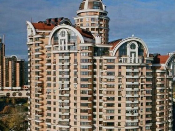 Продаж / Квартира  Київ, Печерський район, вул. Старонаводницька, 6Б Киев