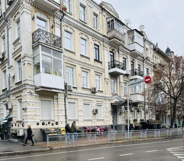 Продаж 2к квартири, Центр, вул. Івана Мазепи, метро Арсенальна. - фото 1