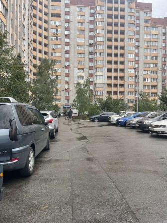 Простора 1к вартира, Алматинська, 39а - фото 1