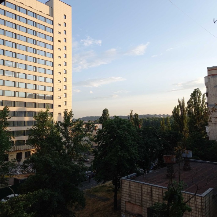 Русановская набережная 4/1 - фото 1