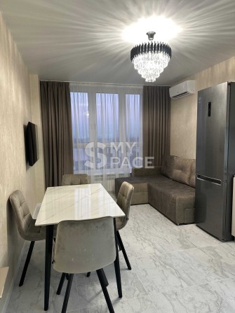 Однокімнатна квартира з новим ремонотом DOCK32 Rybalsky Оболонь - фото 1