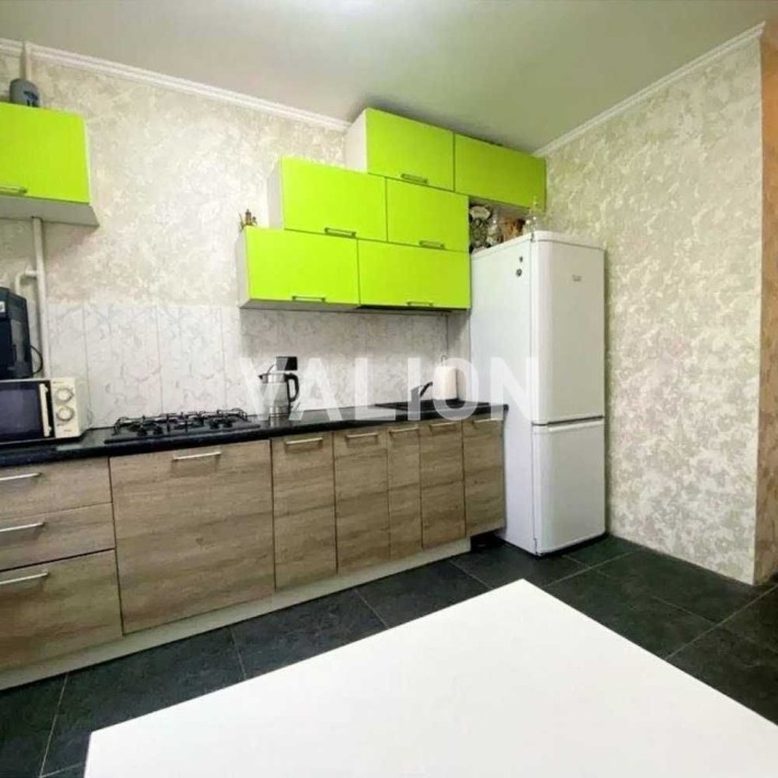 Продаж 3-кімн. квартири з євроремонтом, Троєщина, по вул. Каштанова - фото 1