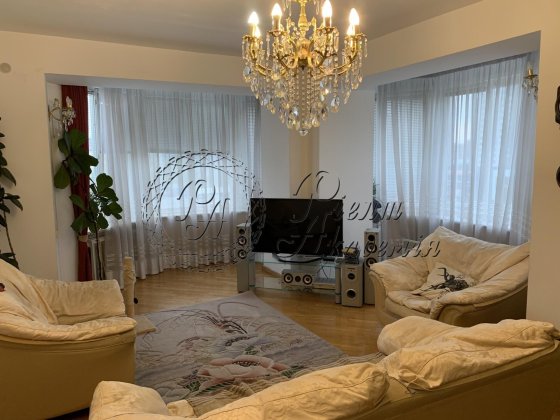 Продам квартиру Київ, Оболонський пр-т Київ