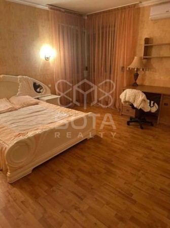 Простора 2 кімнатна квартира на Оболоні біля озера Біле метро 10хвилин - фото 1