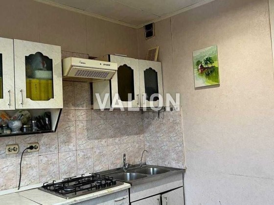 Продаж 2-кімнатної квартири  Червоної Калини 93б Маяковського Троєщина Київ