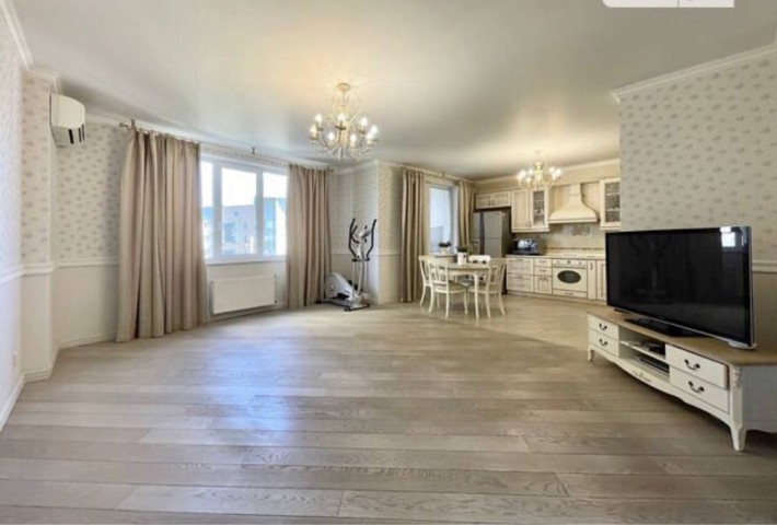 Продаж сучасної 3х кім квартири з ремонтом та меблями Раїси Окіпної 10 - фото 1