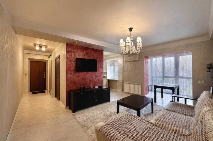 Продаж 3к квартири, бул. Лесі Українки, Печерський р-н метро Печерська - фото 1