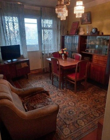 Продається  2-к квартира у Дніпровському районі , проспект Соборності - фото 1