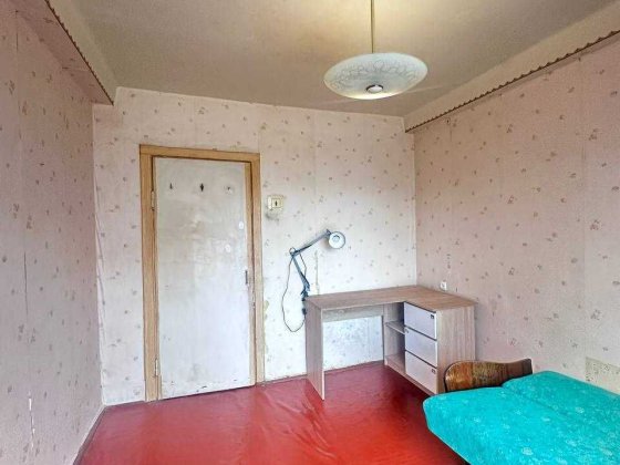 Продаж  3 кімнатної квартири Березняки, Русанівка Павла Тичини 5 без % Київ