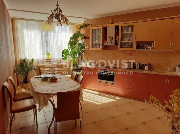 Продаж 2 кімнатної квартири ,Вул.Срібнокільська 1,Позняки - фото 1