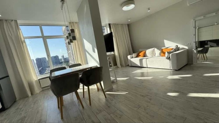 Продаж 2-кімнатної квартири в ЖК «Варшавський» (1 черга, будинок 1.3) - фото 1