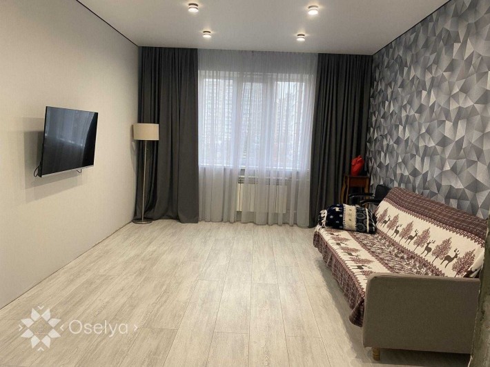 Продаж 3-кімнатної квартири 70 м² вул. Каштанова, 8 початок Троєщини - фото 1