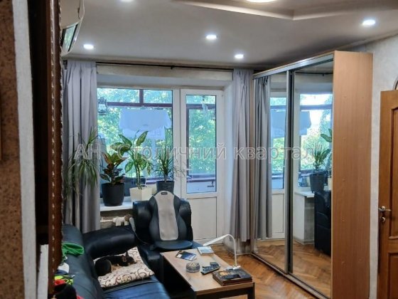 Продаж 2к квартири пр.Науки-58,Голосіївський р-он. Київ