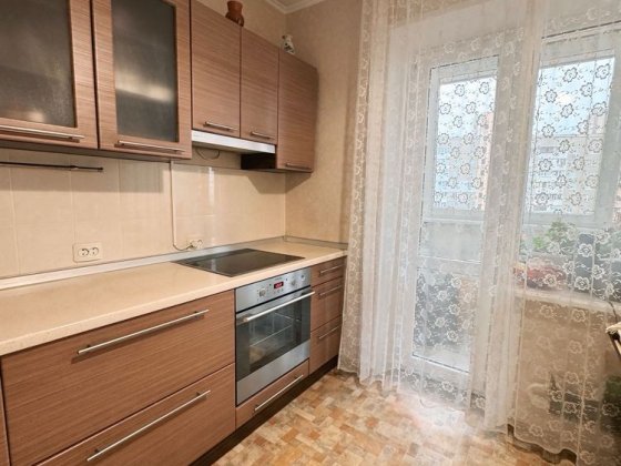 Терміново! Без% 3кімнатна квартира 79кв2 Деснянський район! 3 балкона Київ