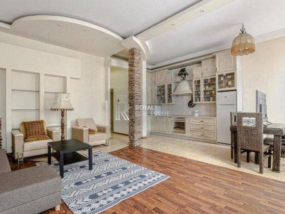 Продаж Квартири Київ 3к 83м2 Балкон Центр Метро Велика Васильківська Киев