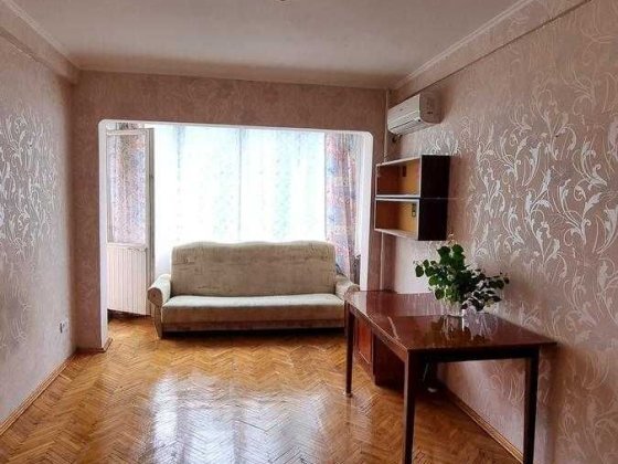ПРОДАМ 1 кім  квартиру ул. Энтузиастов 5/1 Київ
