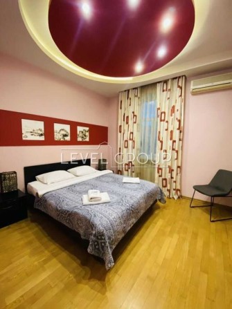 Продаж трикімнатної квартири по вул. Басейна Центр - фото 1