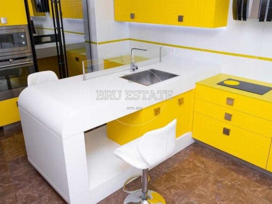 Продаж 1к з яскравим ремонтом Григоренко Позняки Киев