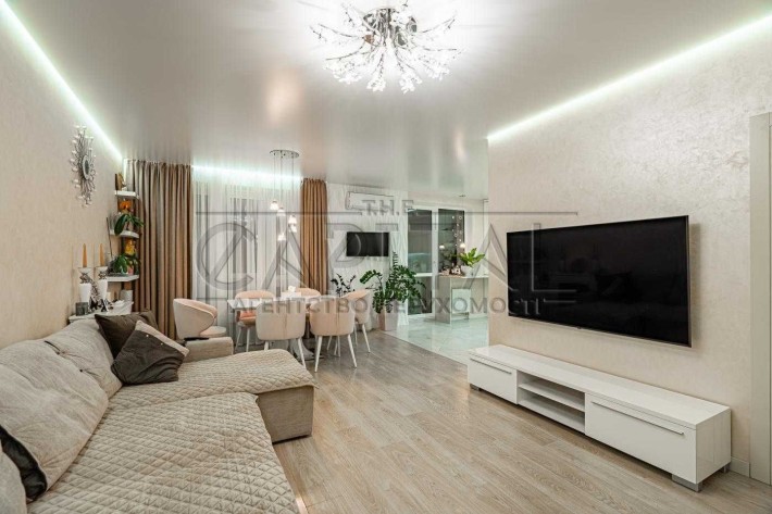 Продаж 3К квартири в найзатишнішому ЖК Києва - Кришталеві джерала - фото 1