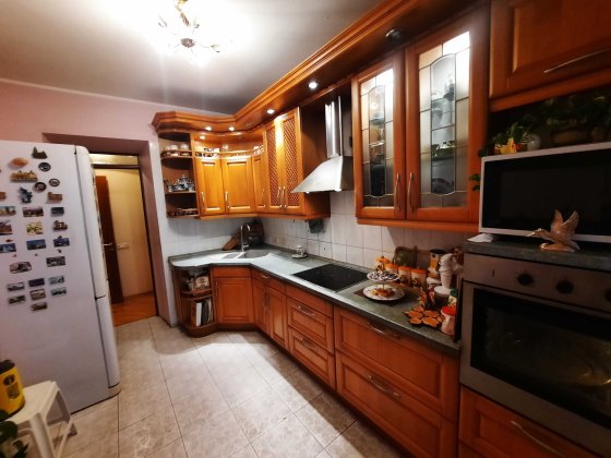 Печерськ_ВИДОВА_3к_100м2_Совмін_ЦЕГЛА_5й_Поверх_вул.Старонаводницька,8 Київ