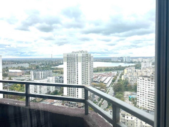 Продаж 2 к. кв. в Дарницькому р-ні, Харківське шосе 182 - фото 1