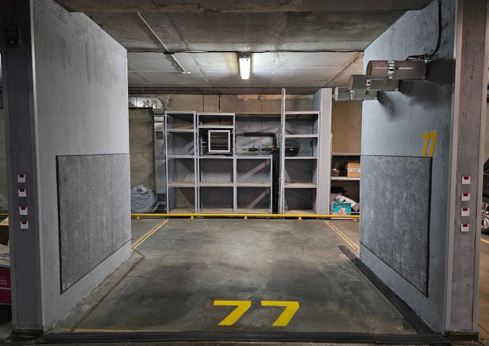 Паркомісце в оренду Оренда паркомісця Довгостроково - фото 1