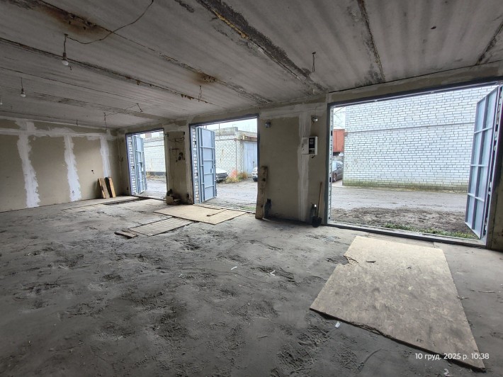 Пухівська Пуховская 2, 3 гаражі під СТО склад малярка виробництво - фото 1