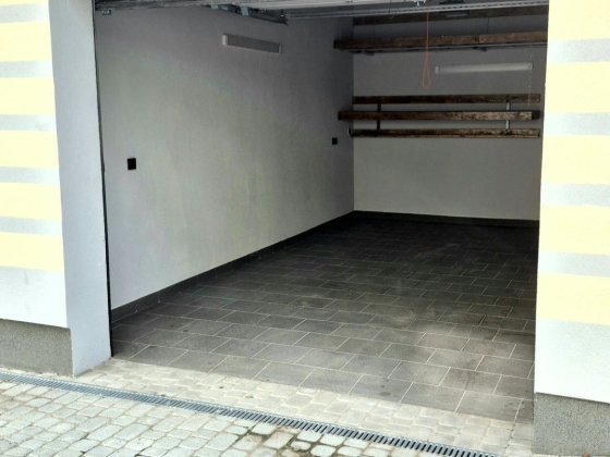 Оренда гараж 23м новобуд Винники Львів вул. Шевченка ЖК Вілла Венеція.