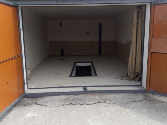 Здам в оренду гараж в місті Первомайськ біля районної лікарні Первомайск