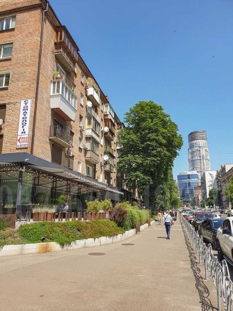 Мечникова. Кловская. Печерск. Продам 3х ком квартиру. - фото 1