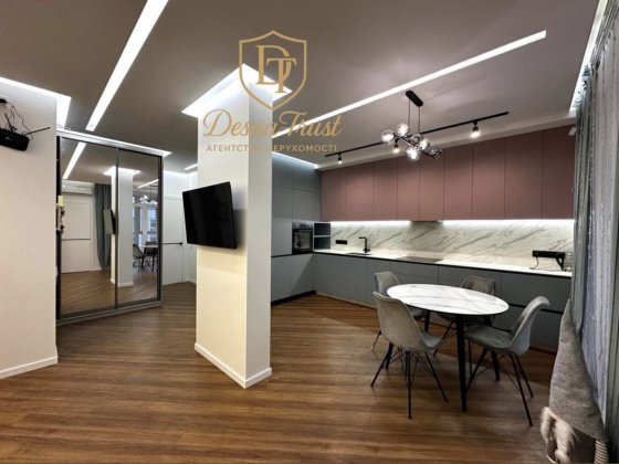 Продаж стильної 2к кв 65 м2 в ЖК Комфорт Таун Київ